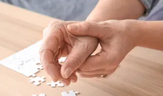 Intervención logopédica funcional en la enfermedad de Parkinson